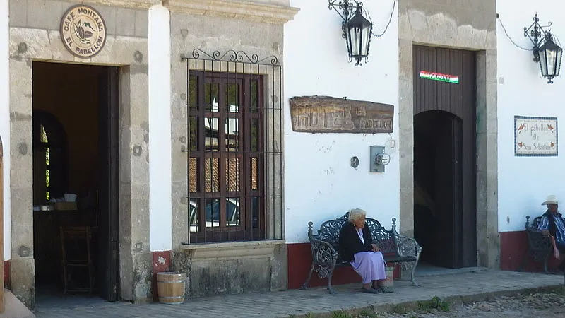 Nota sobre Monjas y la Oaxaca pintoresca