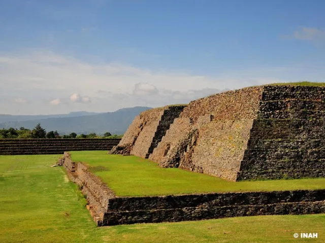 Nota sobre Zona arqueológica de La Campana, Colima