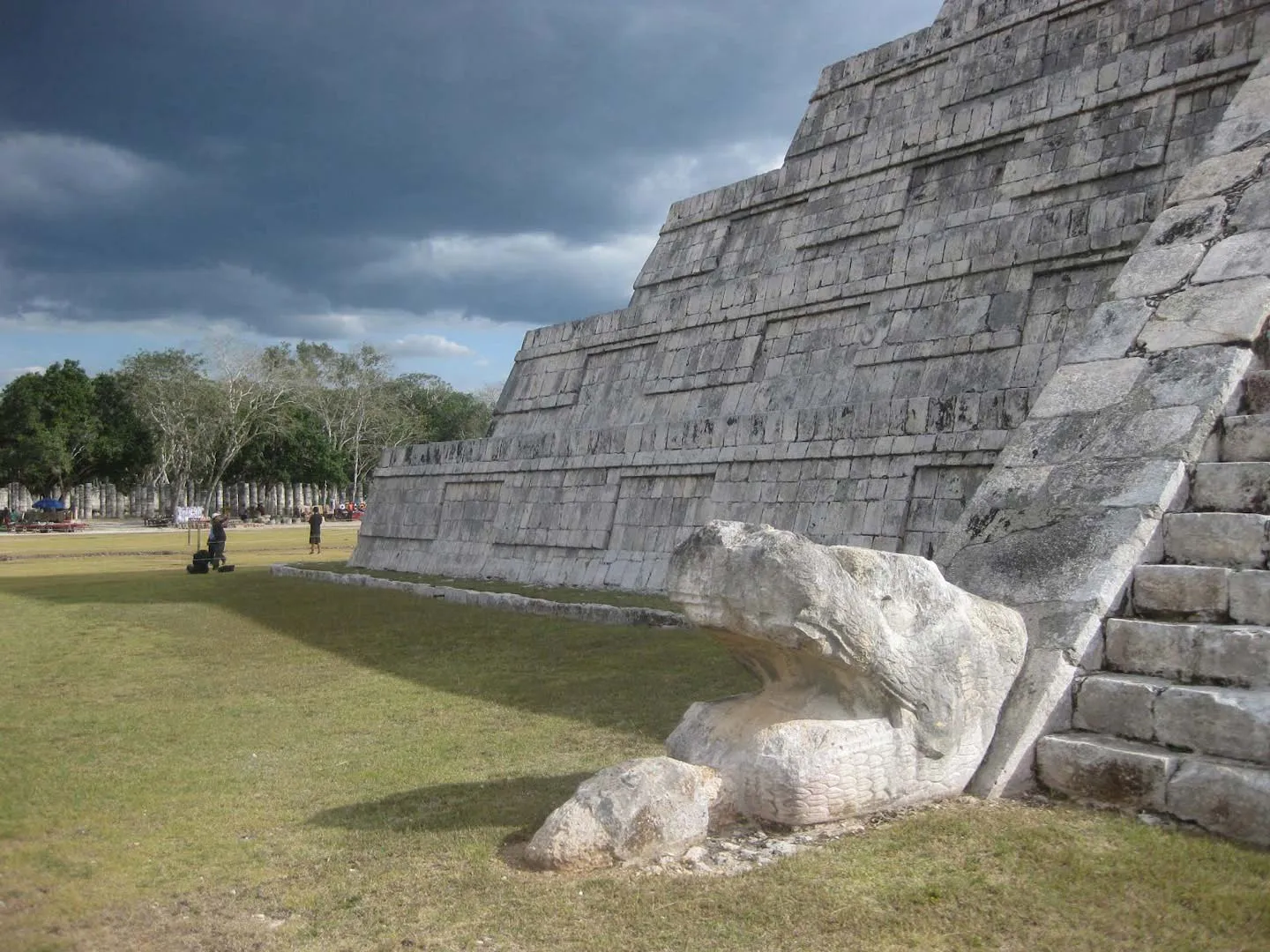 Nota sobre ¿Cómo se edificaron las pirámides aztecas?