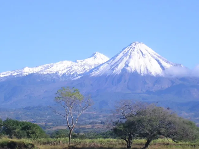 Nota sobre Parque Nacional Volcán Nevado de Colima, México