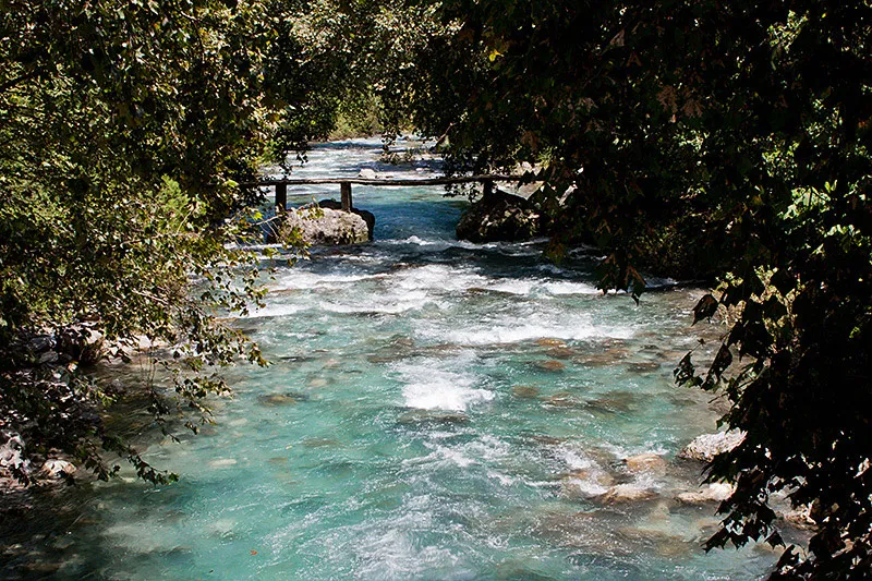 Nota sobre Contempla el agua turquesa del Río Escanela y El Jabalí, Querétaro