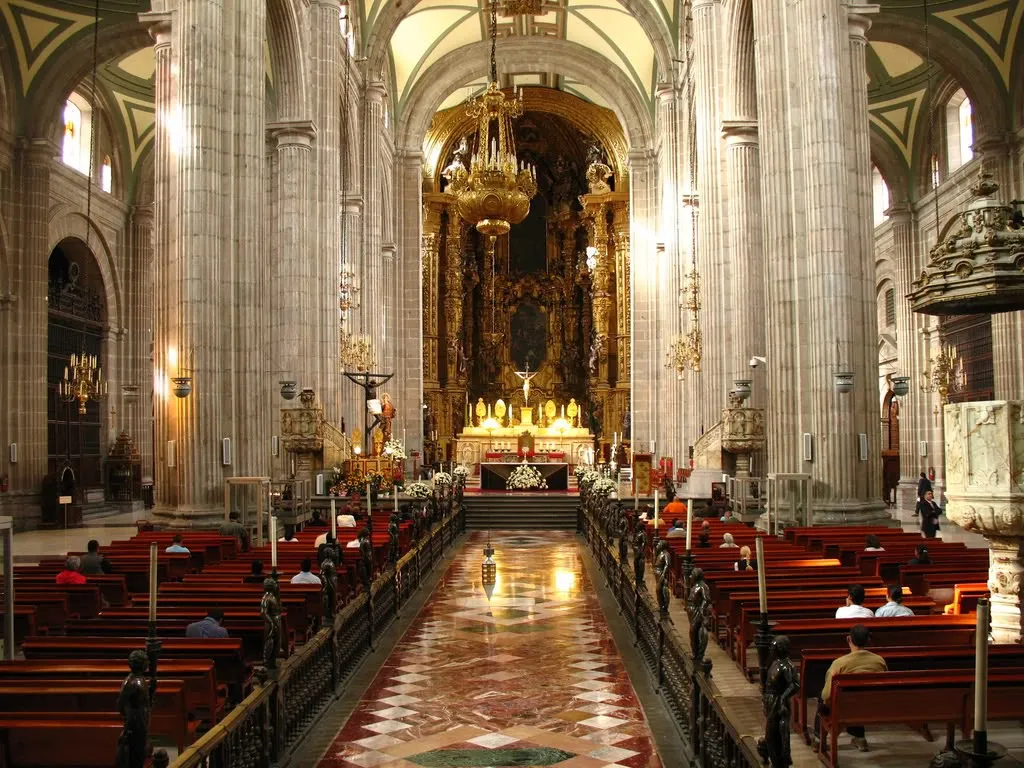 Nota sobre Altar Mayor de la Catedral de la Ciudad de México