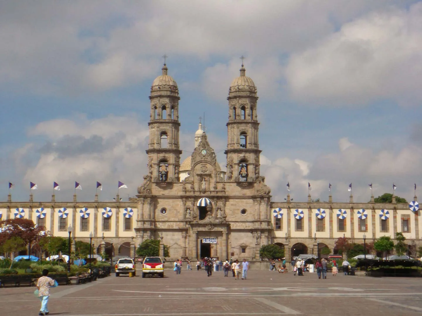 Nota sobre Pasea un fin de semana en el pueblo de Yuriria, Guanajuato