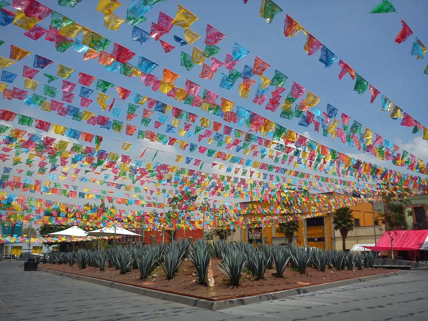 Nota sobre Plaza Garibaldi, sitio imperdible en la Ciudad de México