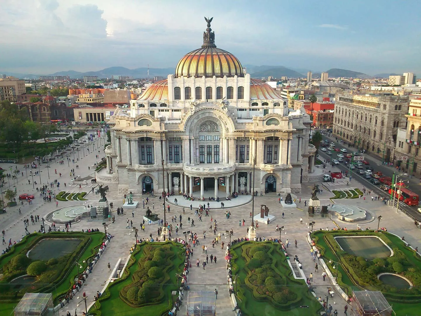 Nota sobre El Palacio de Bellas Artes, una maravilla arquitectónica y cultural