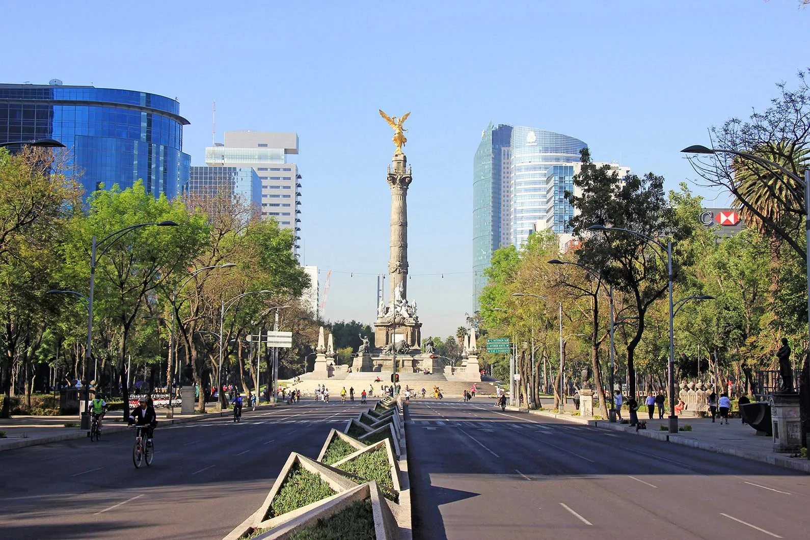 Nota sobre Caminando por Paseo de la Reforma