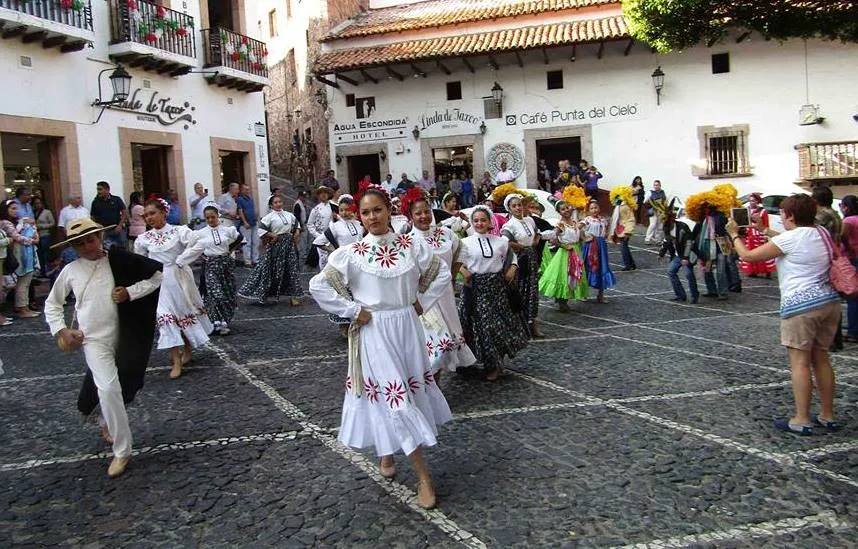 Nota sobre Admira el pintoresco ambiente de Taxco
