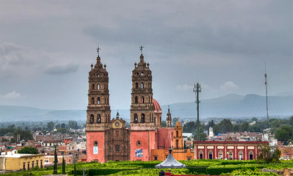 Nota sobre San Nicolás de los Ranchos y el horizonte del Popocatépetl