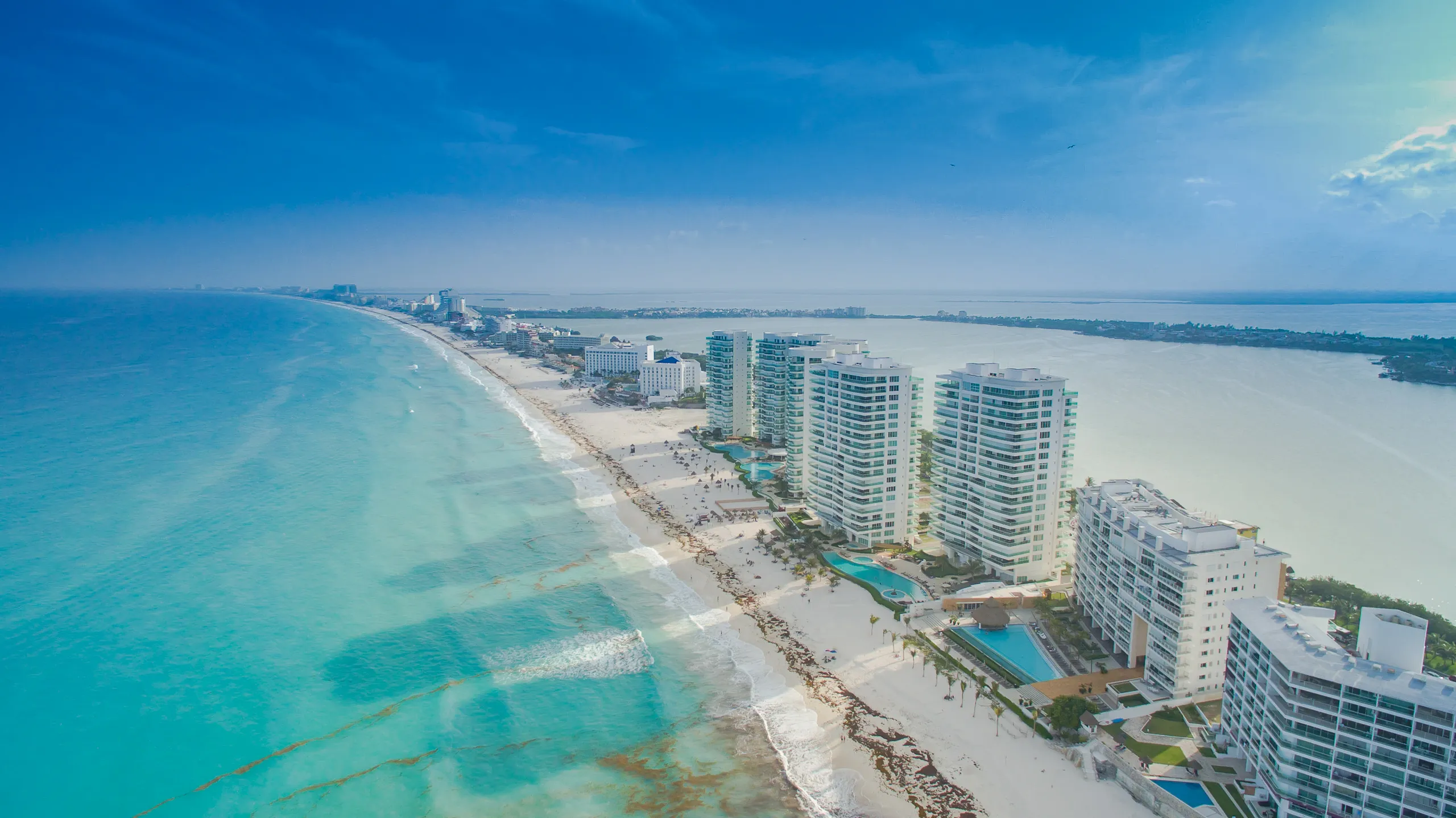 Nota sobre Turismo Covid 19: Se prepara Cancún para una paulatina reactivación económica