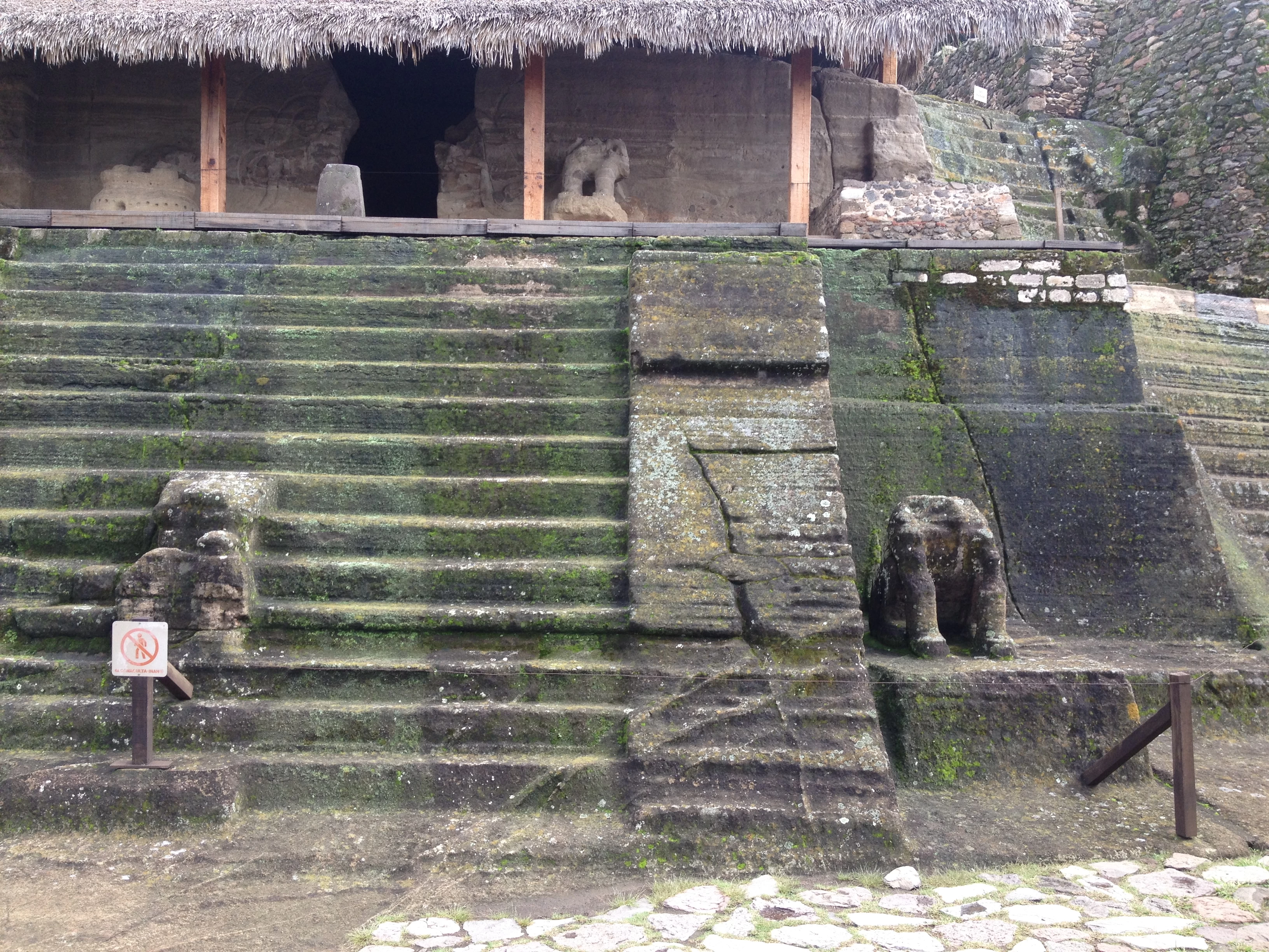 Nota sobre Zona arqueológica de Uxmal, Yucatán