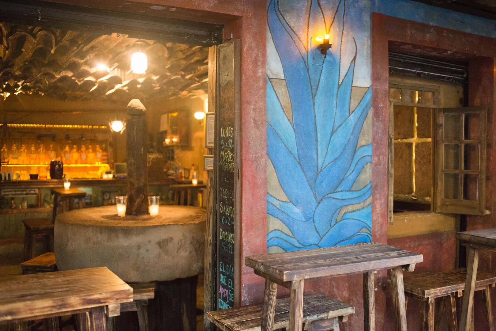 Paraísos mezcaleros en la Ciudad de México Paraísos mezcaleros en la Ciudad de México