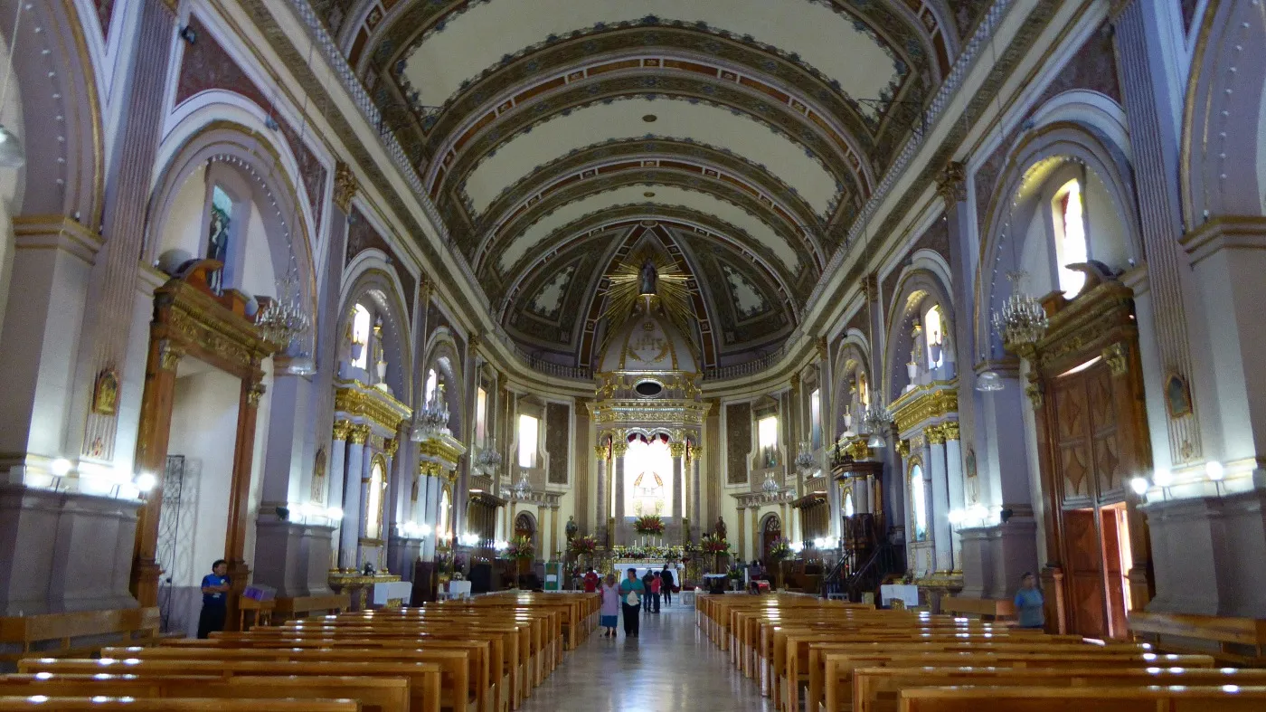 Basílica de Nuestra Señora de la Salud, en Michoacán Basílica de Nuestra Señora de la Salud
