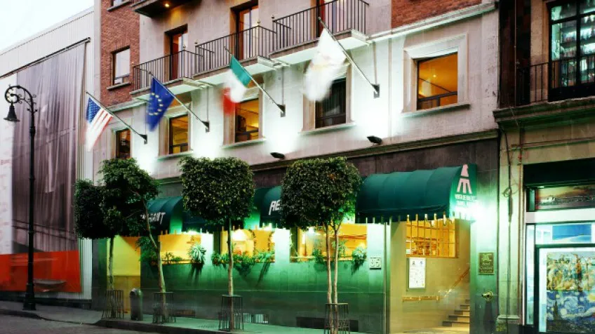 Regálate un día de descanso en el Hotel Catedral de la Ciudad de México Regálate un día de descanso en el Hotel Catedral de la Ciudad de México