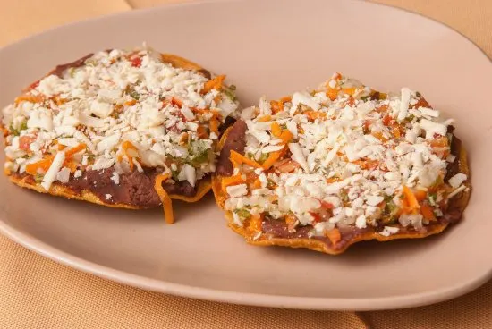 Disfruta de unos deliciosos antojitos en el Mercado del centro de Coyoacán
