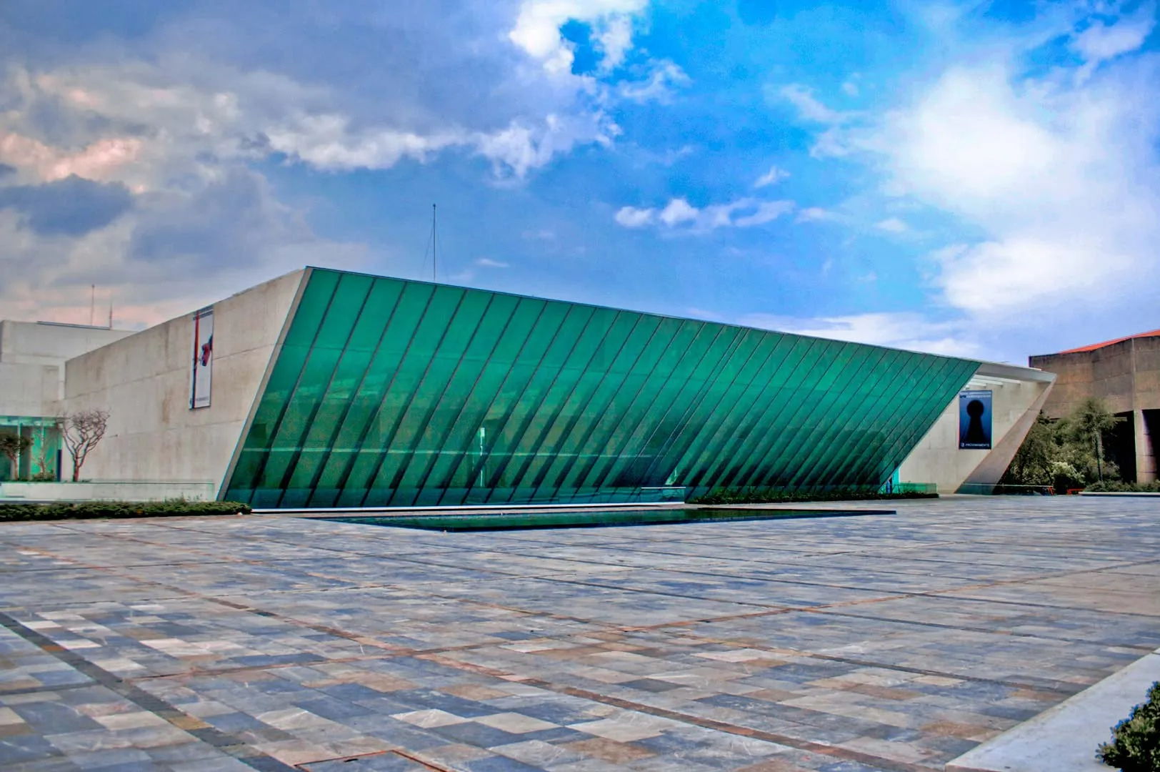 Museo Universitario de Arte Contemporáneo (MUAC) Museo Universitario de Arte Contemporáneo (MUAC)