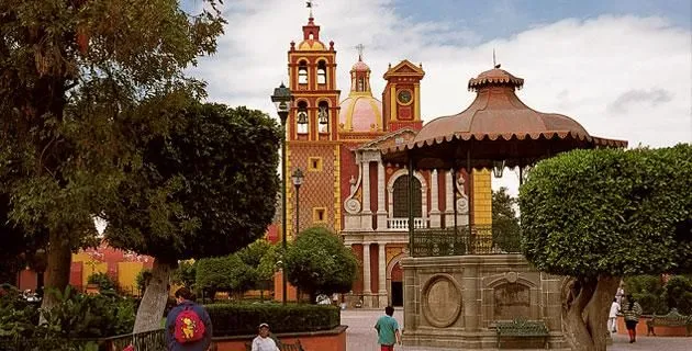 Valle de Bravo Pueblo Magico