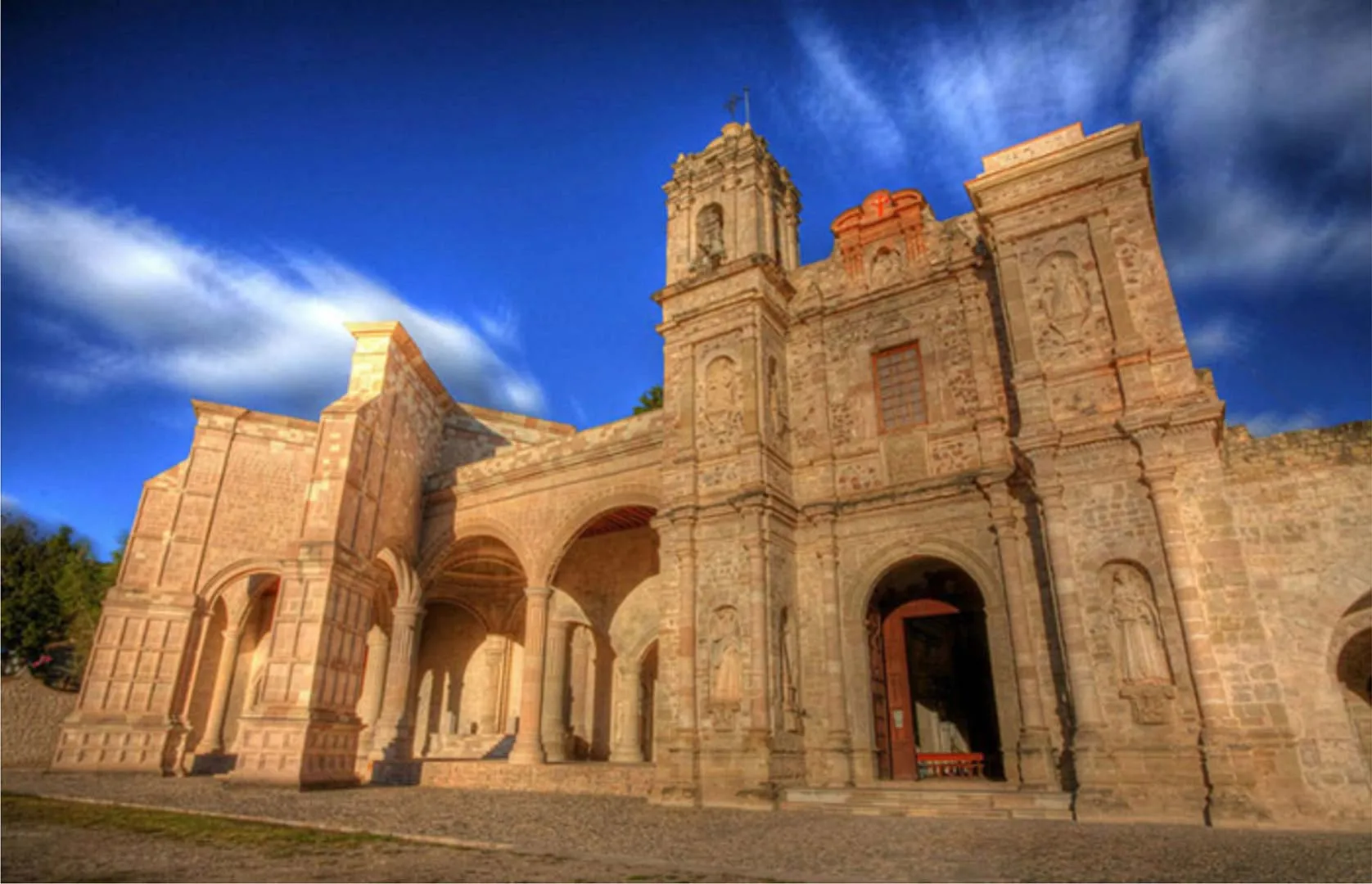 Valle de Bravo Pueblo Magico