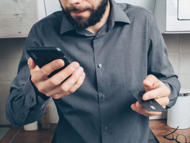 Cómo reconocer un casino online fraudulento: licencias, señales y errores a evitar Cómo reconocer un casino online fraudulento: licencias, señales y errores a evitar