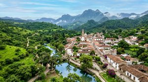 Pueblos Mágicos y Sostenibilidad: Un Legado para el Viajero del Mañana Pueblos Mágicos y Sostenibilidad: Un Legado para el Viajero del Mañana